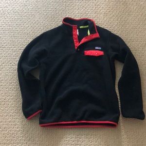 Patagonia snap pullover, size women’s M
